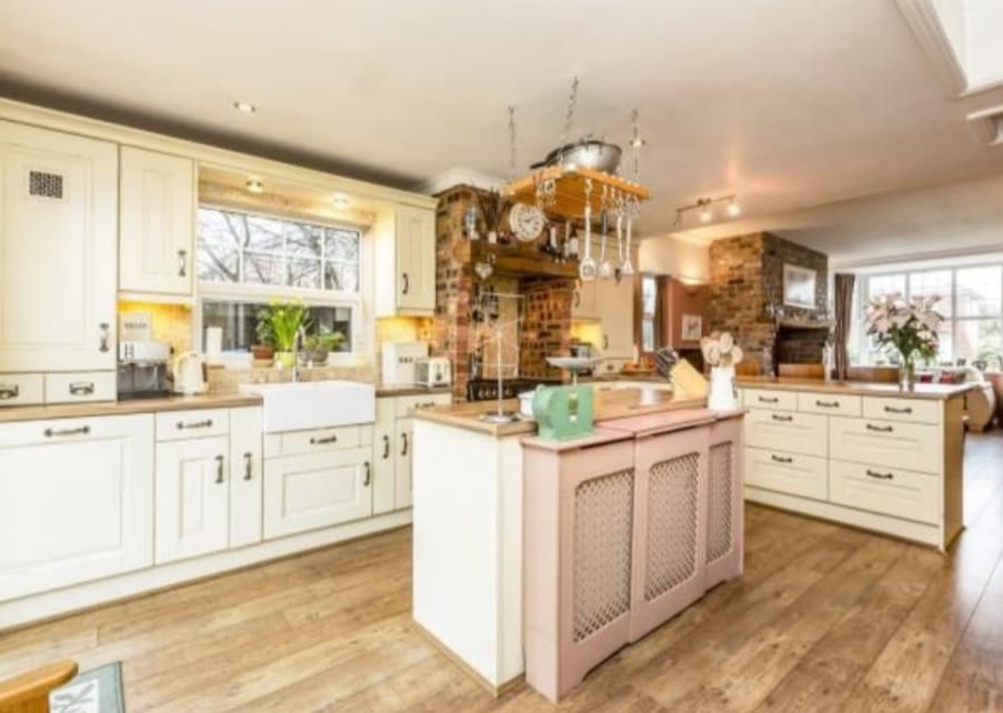 Sprayed fitted furniture style finish by Revitalize Resprays